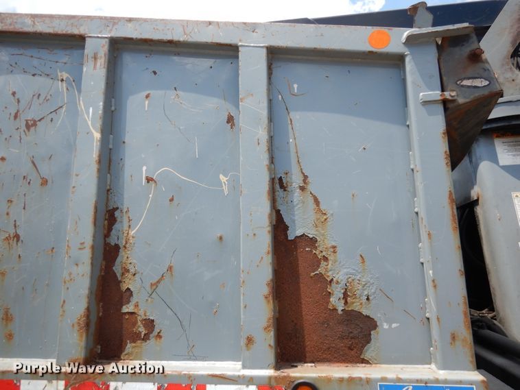 image for item DI6666 2010 International 7300  dump truck