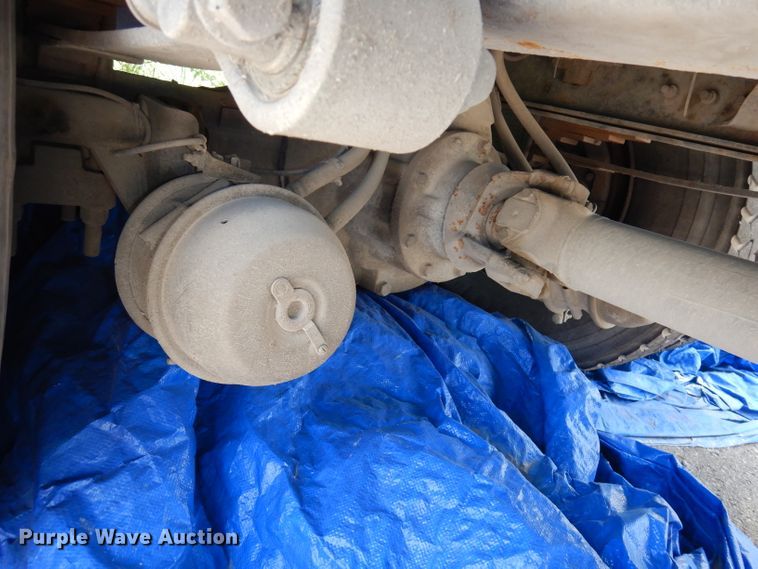 image for item DI6666 2010 International 7300  dump truck