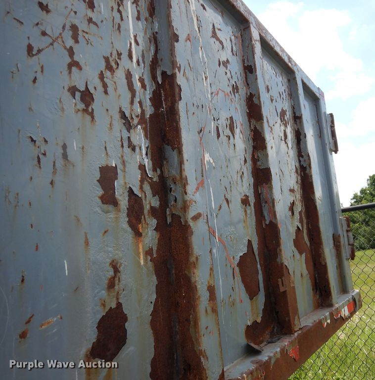 image for item DI6666 2010 International 7300  dump truck