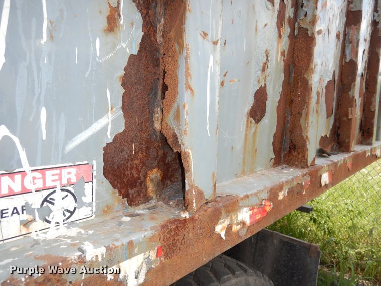 image for item DI6666 2010 International 7300  dump truck