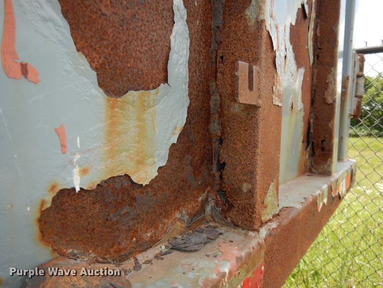 image for item DI6666 2010 International 7300  dump truck