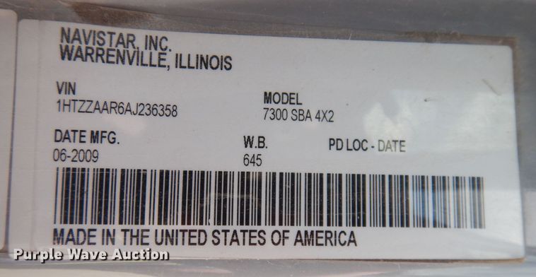 image for item DI6666 2010 International 7300  dump truck