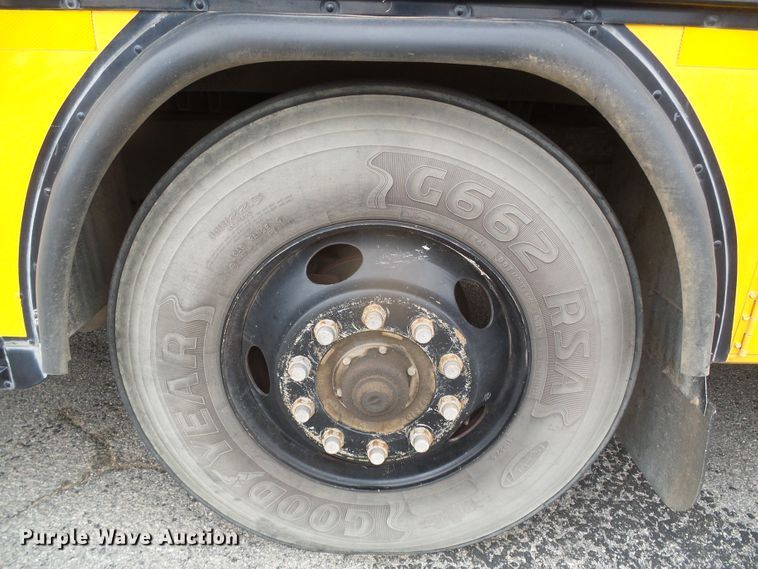 image for item DJ7506 1995 Bluebird 8400S school bus