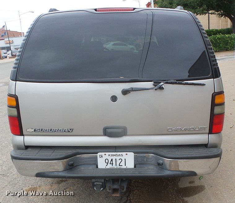 image for item DJ7507 2005 Chevrolet Suburban  SUV