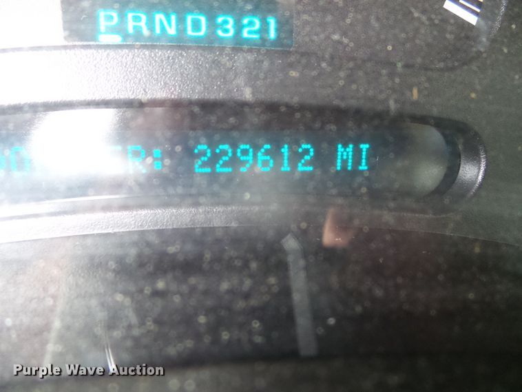 image for item DJ7507 2005 Chevrolet Suburban  SUV