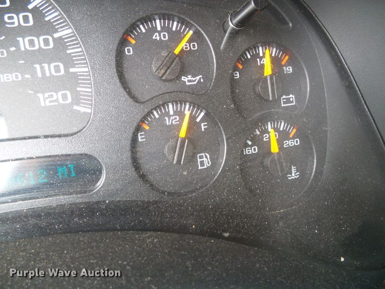 image for item DJ7507 2005 Chevrolet Suburban  SUV