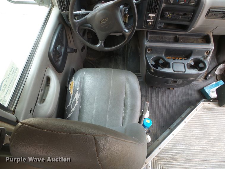 image for item DJ7508 1998 Chevrolet Express  school bus