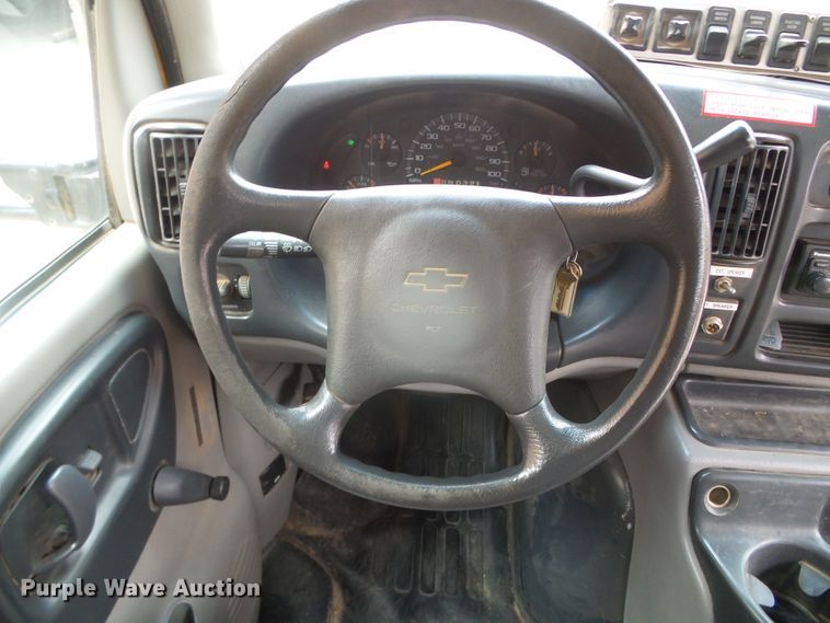 image for item DJ7508 1998 Chevrolet Express  school bus