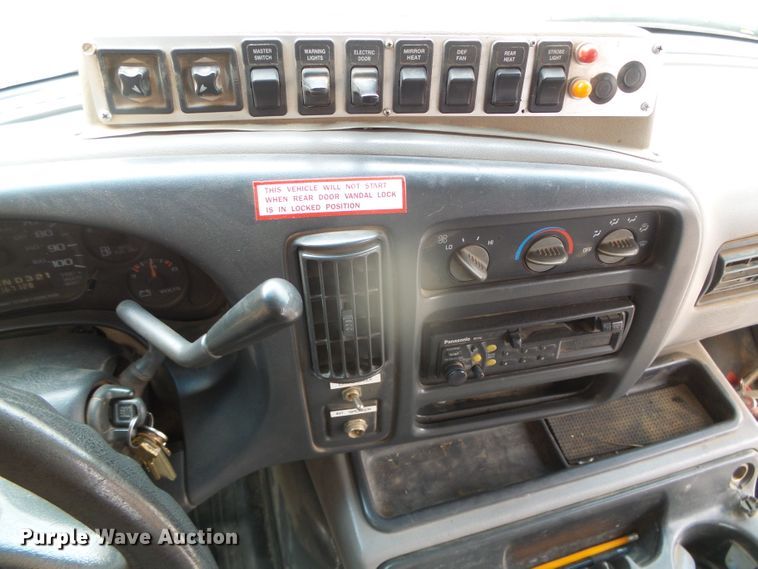 image for item DJ7508 1998 Chevrolet Express  school bus