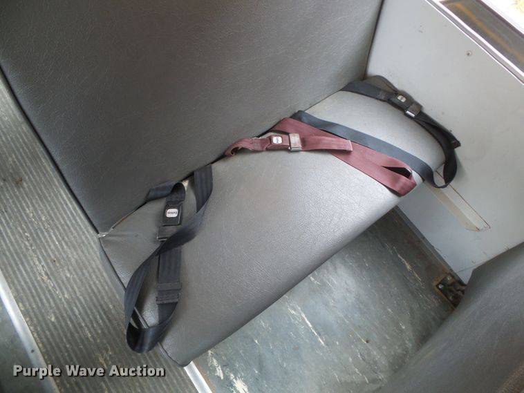 image for item DJ7508 1998 Chevrolet Express  school bus