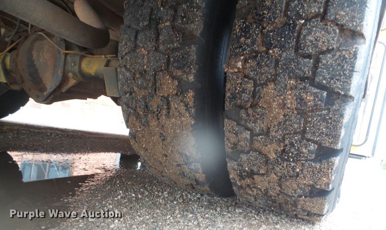 image for item DJ7508 1998 Chevrolet Express  school bus