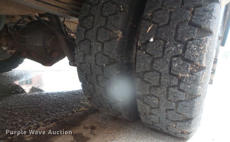 image for item DJ7508 1998 Chevrolet Express  school bus