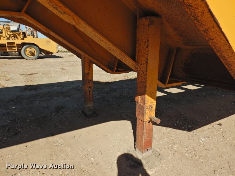 image for item DK2473 1984 Belshe T-10GN  drop deck equipment trailer