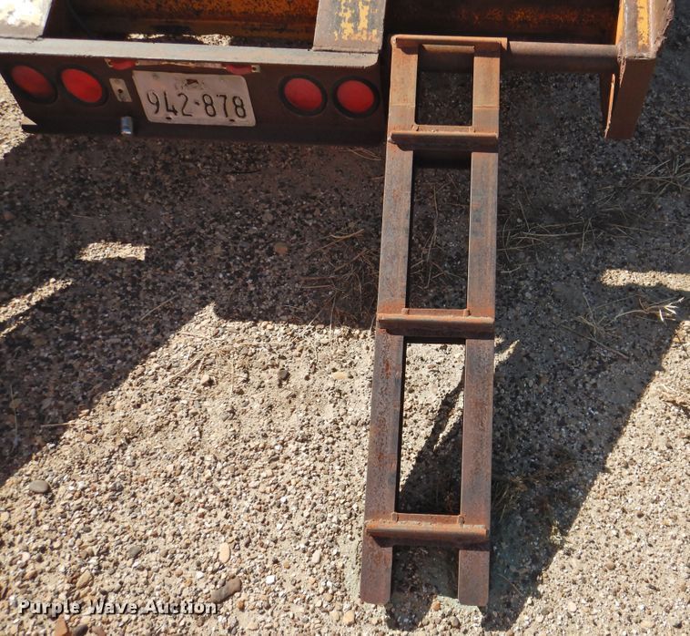 image for item DK2473 1984 Belshe T-10GN  drop deck equipment trailer