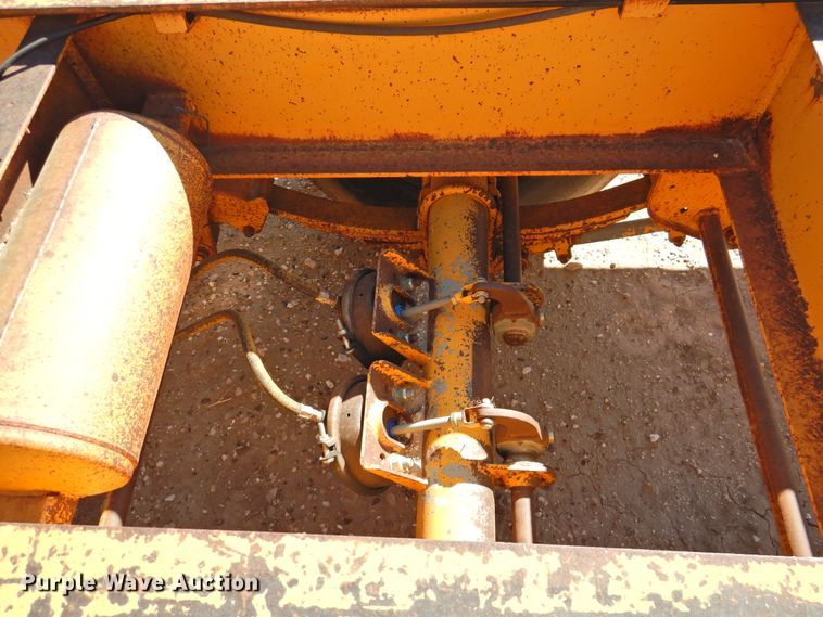 image for item DK2473 1984 Belshe T-10GN  drop deck equipment trailer