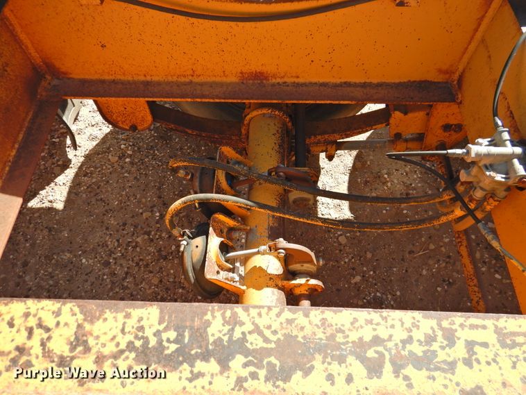 image for item DK2473 1984 Belshe T-10GN  drop deck equipment trailer