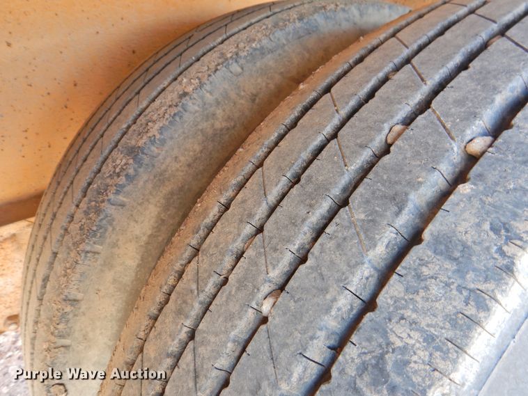 image for item DK2473 1984 Belshe T-10GN  drop deck equipment trailer