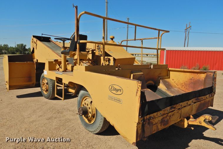 image for item DK2476 Etnyre  chip spreader