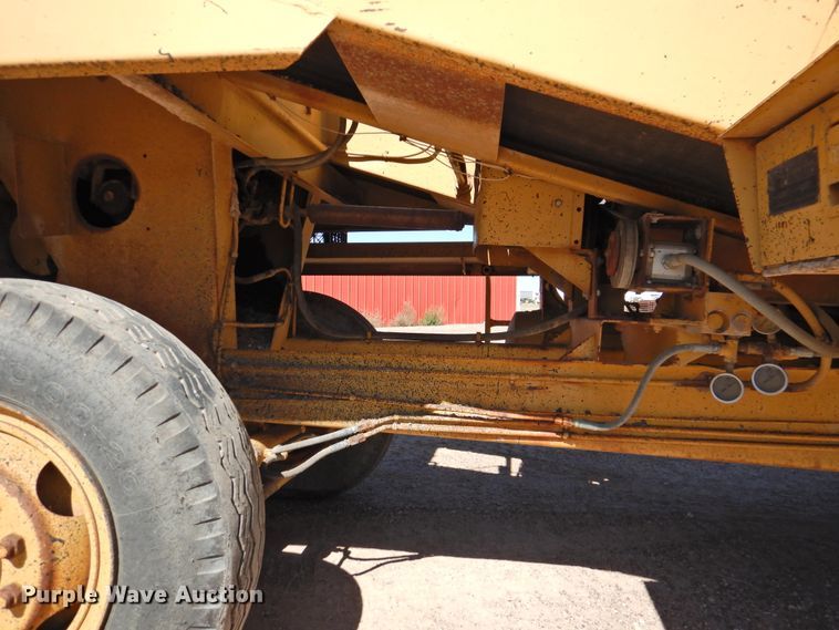 image for item DK2476 Etnyre  chip spreader