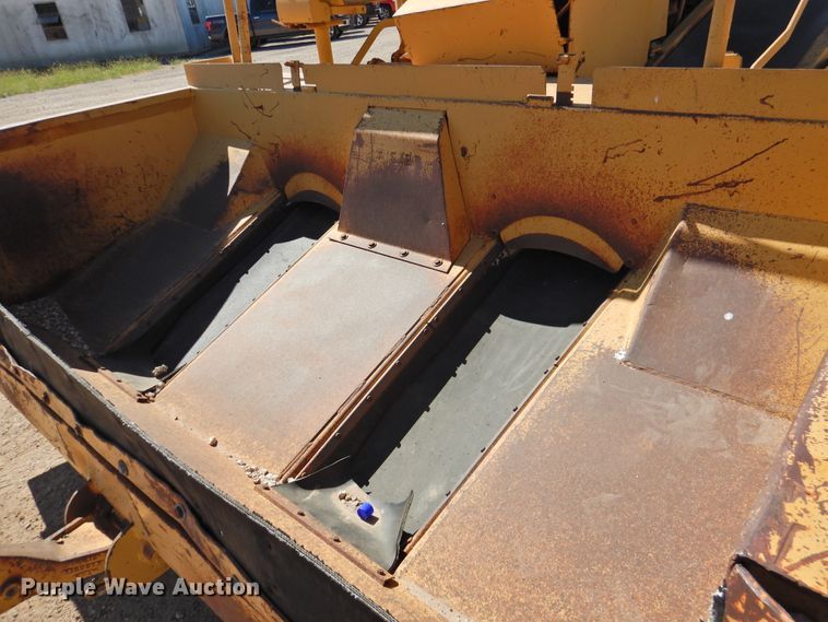 image for item DK2476 Etnyre  chip spreader