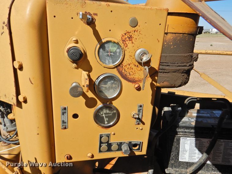 image for item DK2476 Etnyre  chip spreader