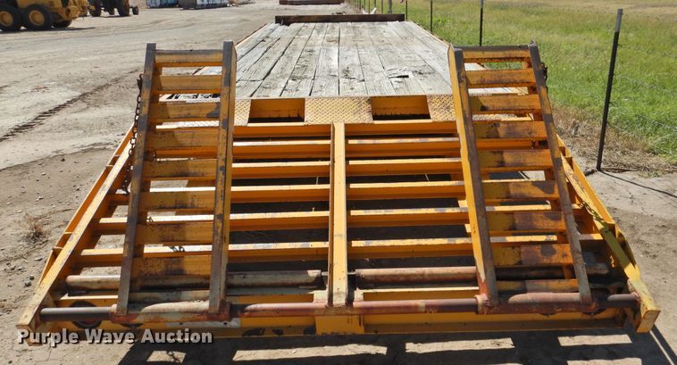 image for item DK2479 1984 Starlite  equipment trailer