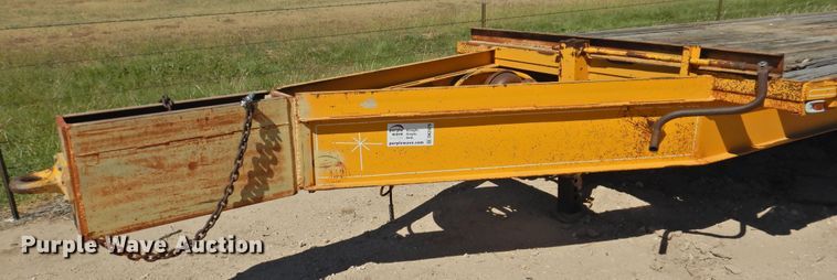 image for item DK2479 1984 Starlite  equipment trailer