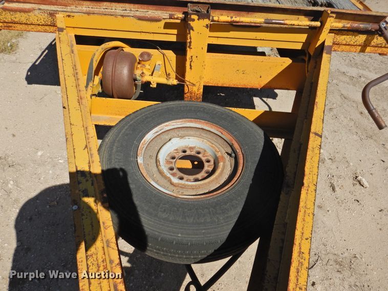 image for item DK2479 1984 Starlite  equipment trailer