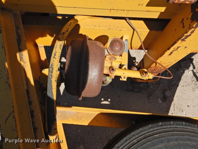 image for item DK2479 1984 Starlite  equipment trailer