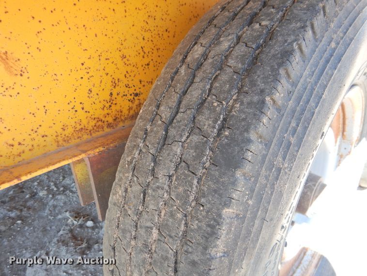 image for item DK2479 1984 Starlite  equipment trailer