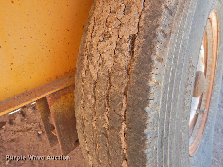 image for item DK2479 1984 Starlite  equipment trailer