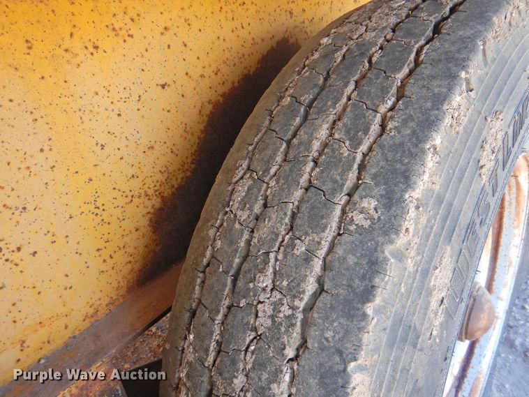 image for item DK2479 1984 Starlite  equipment trailer