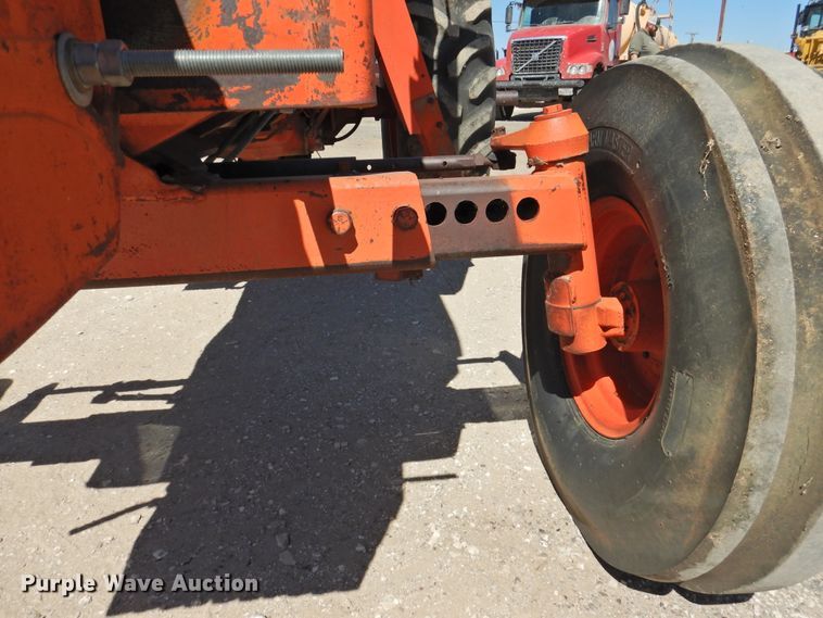 image for item DK2480 1983 Case 2290  tractor