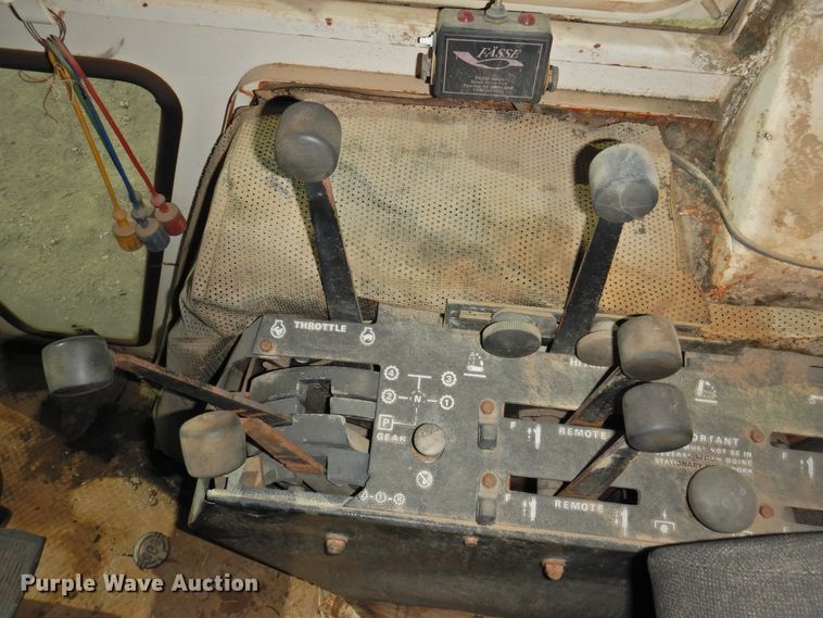 image for item DK2480 1983 Case 2290  tractor