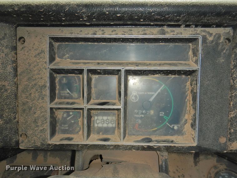 image for item DK2480 1983 Case 2290  tractor