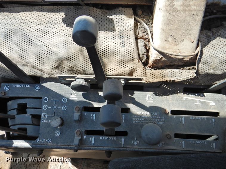 image for item DK2480 1983 Case 2290  tractor