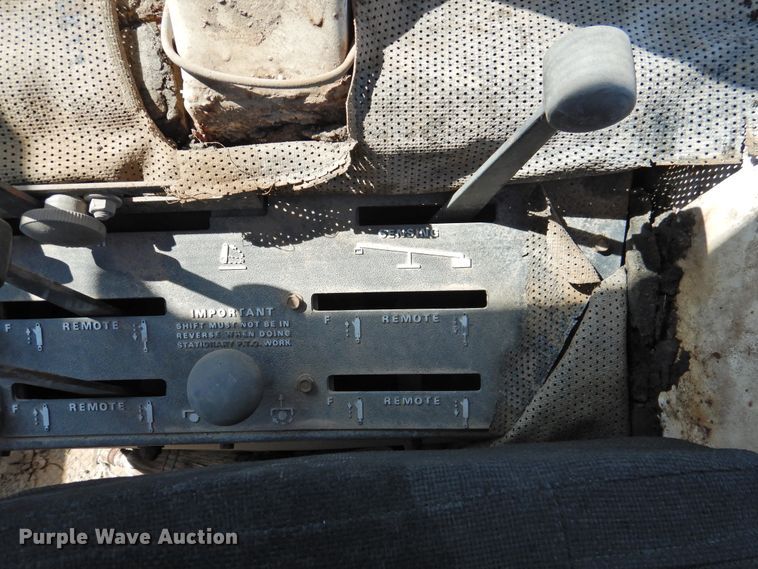 image for item DK2480 1983 Case 2290  tractor