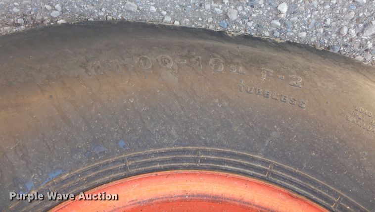 image for item DK2480 1983 Case 2290  tractor