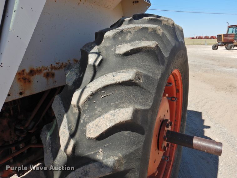 image for item DK2480 1983 Case 2290  tractor