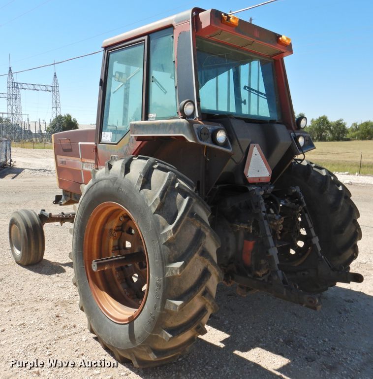 image for item DK2481 1981 International 3688  tractor