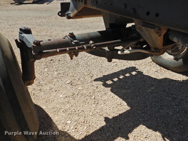 image for item DK2481 1981 International 3688  tractor