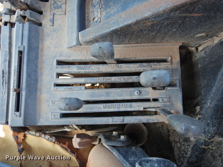 image for item DK2481 1981 International 3688  tractor