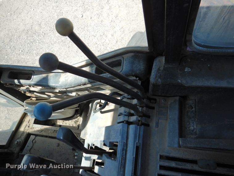 image for item DK2481 1981 International 3688  tractor