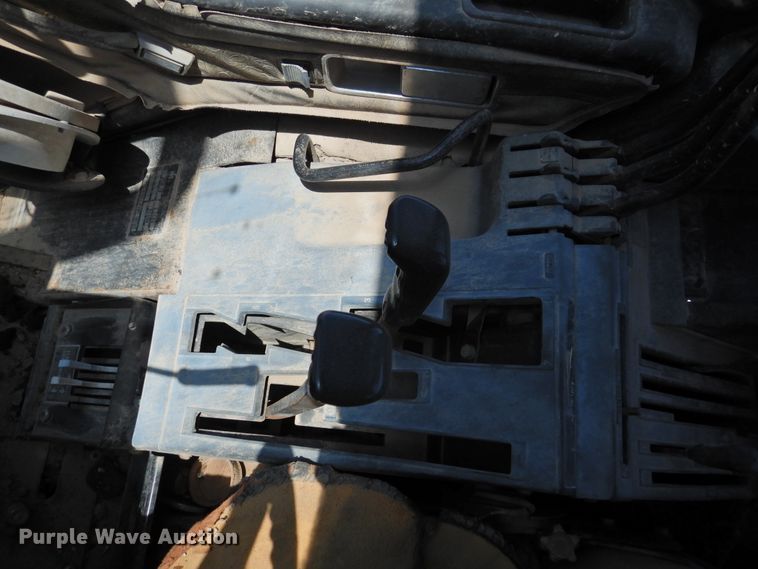 image for item DK2481 1981 International 3688  tractor