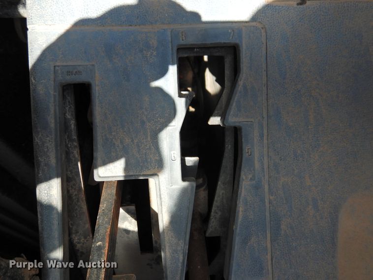 image for item DK2481 1981 International 3688  tractor