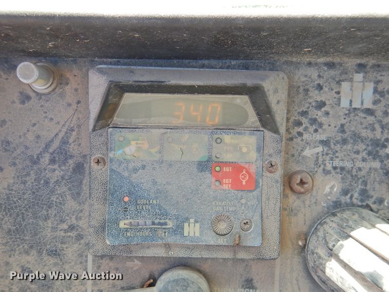 image for item DK2481 1981 International 3688  tractor