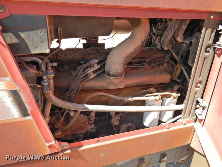 image for item DK2481 1981 International 3688  tractor