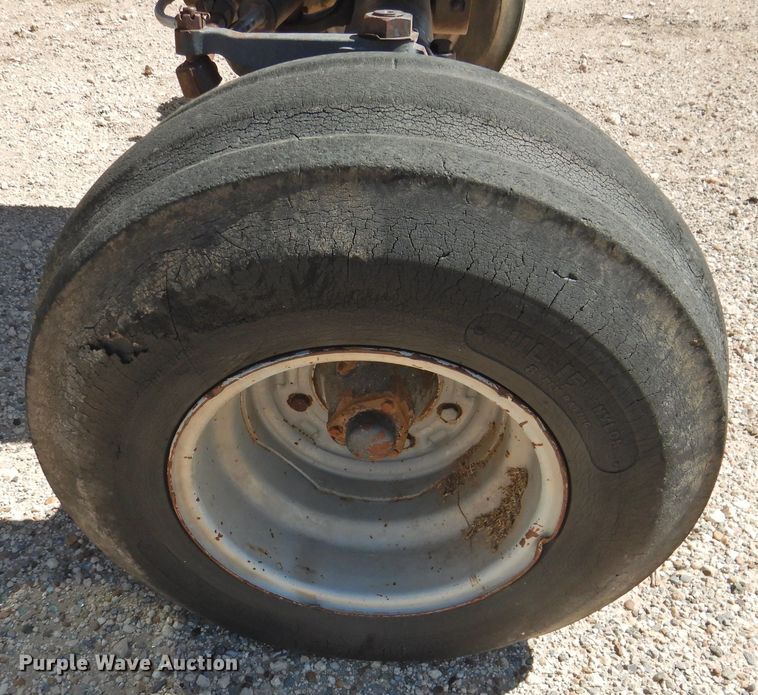 image for item DK2481 1981 International 3688  tractor