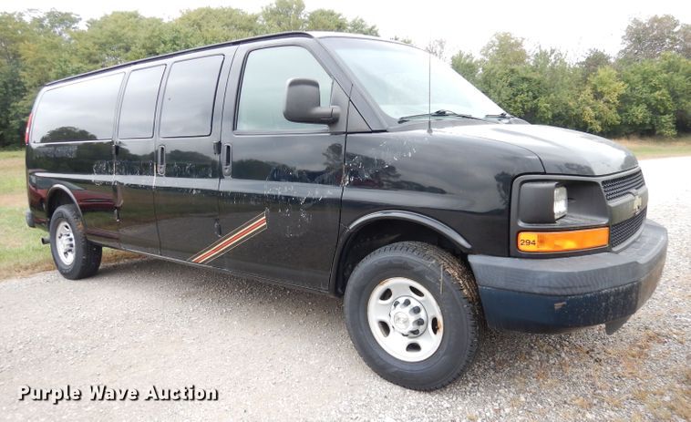 image for item DK2983 2008 Chevrolet Express 3500  van