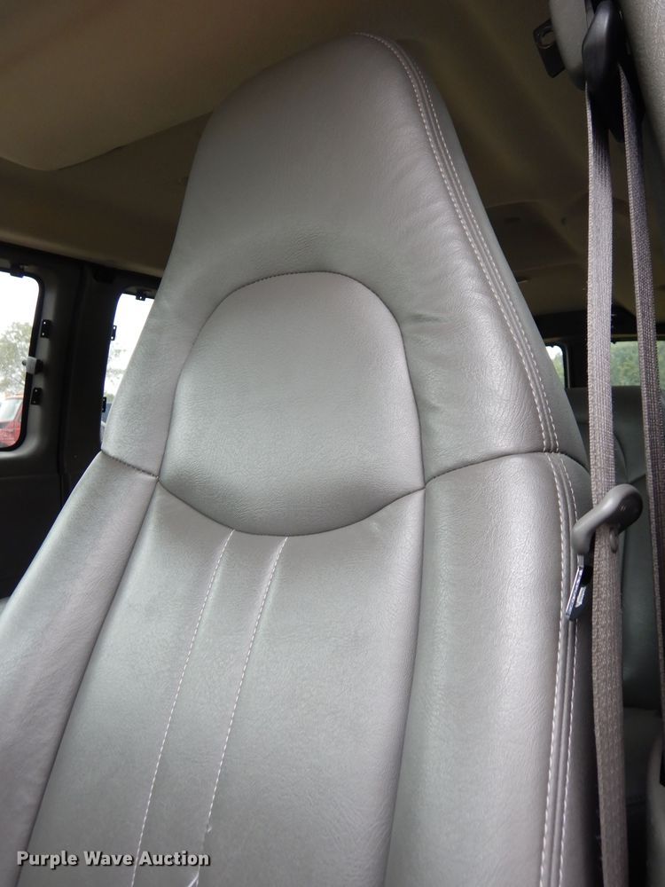 image for item DK2983 2008 Chevrolet Express 3500  van